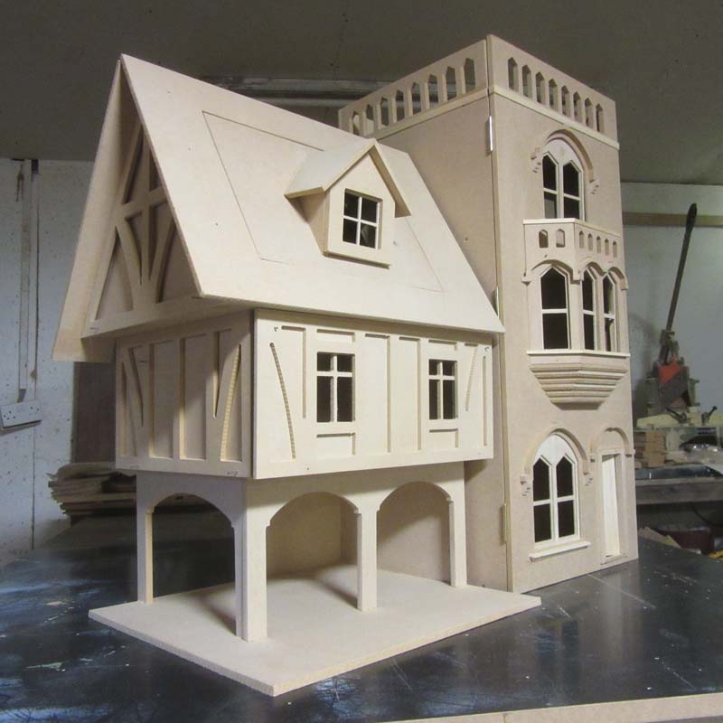 Ipswich with Tower House - Dolls House Direct