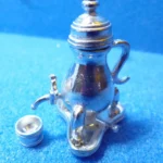 2th scaleKraantjestkan (Dutch coffee pot) TC21