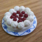Food Raspberry Pavlova F212