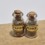 Set of 2 Glass Jars   JA37