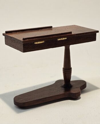 1:12th Scale Writing Desk ME40