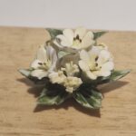 12th scale     Porcelain Table Centre     ME62