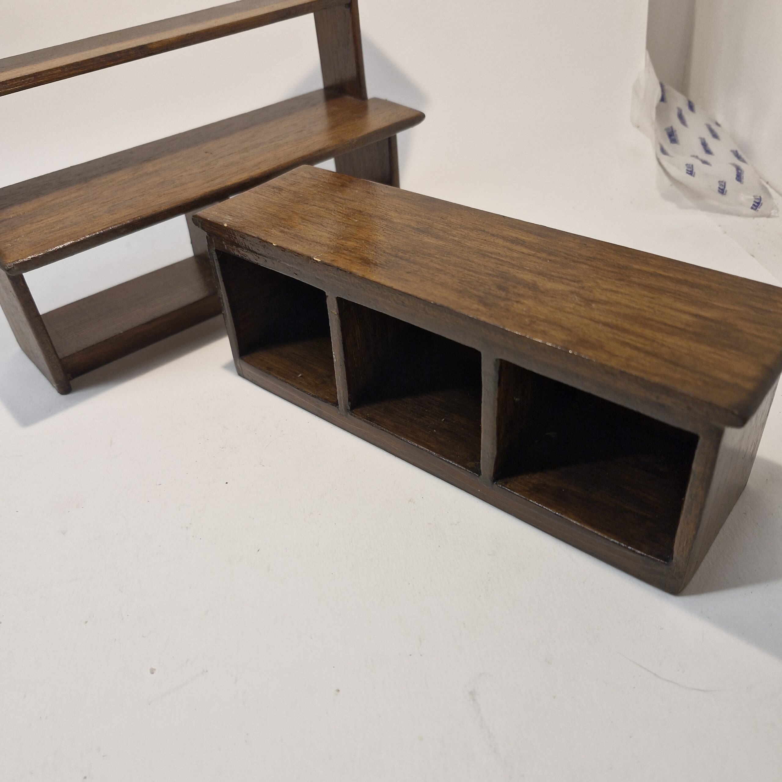 1/12th Scale Doll House 8 1/2" Long Bar with back Shelving SEC03