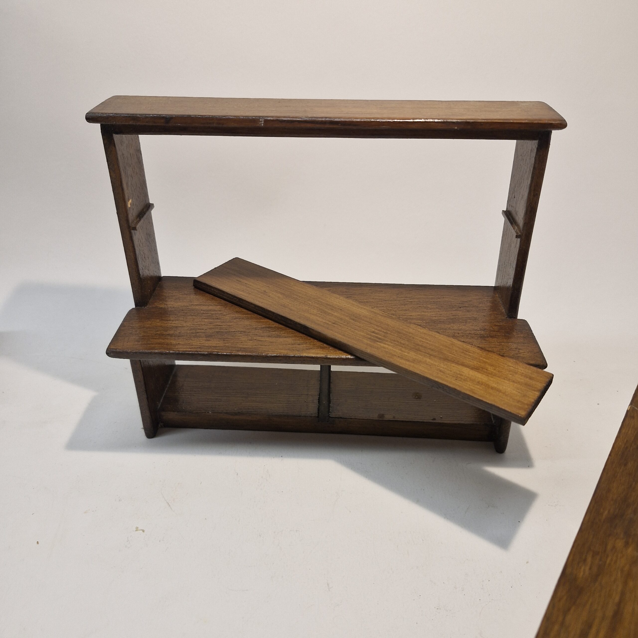 1/12th Scale Doll House 8 1/2" Long Bar with back Shelving SEC03