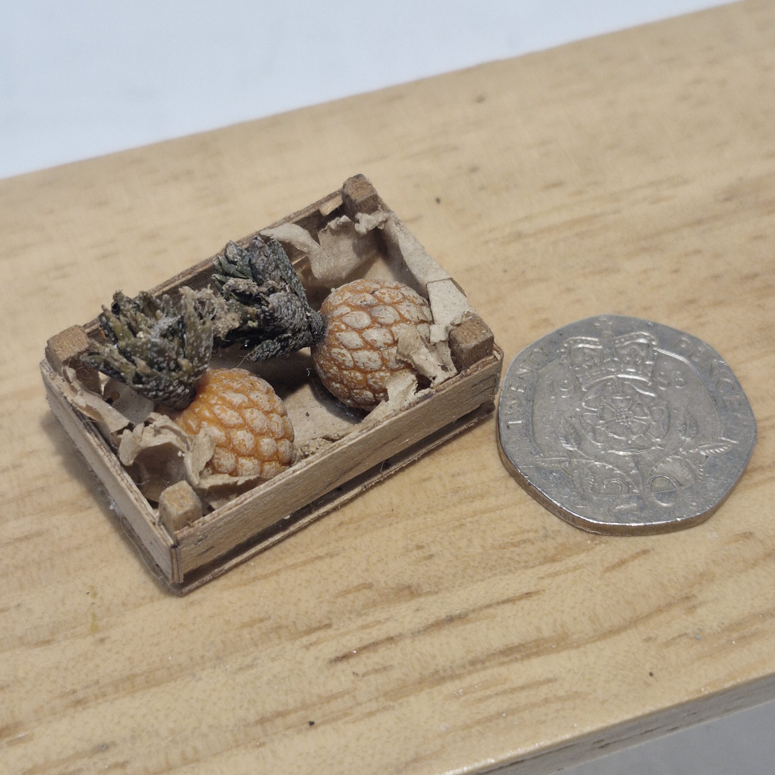 24th scale Box of Pineapple's GO40 24