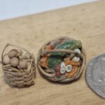 24th scale 2 x wicker Baskets of Food  stunning detail    GO48 24