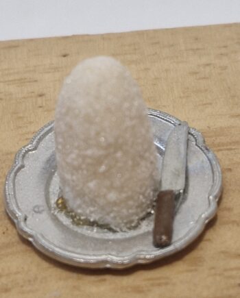 12th scale Dolls House  Mediaeval Sugar Cone    RA26