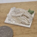 12th scale Dolls House  Tray of Fish with Ice   RA32