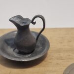 12th scale Dolls House Washing Jug and Bowl   Metal   RB06