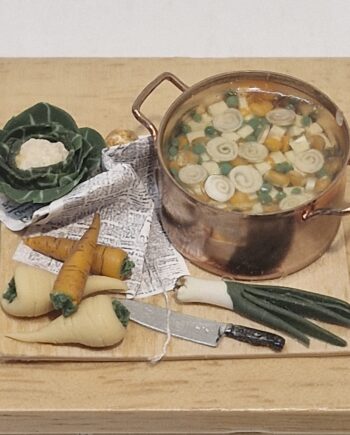 12th scale Dolls House Miniature  Food Prep Board  Quality  Item    RC07