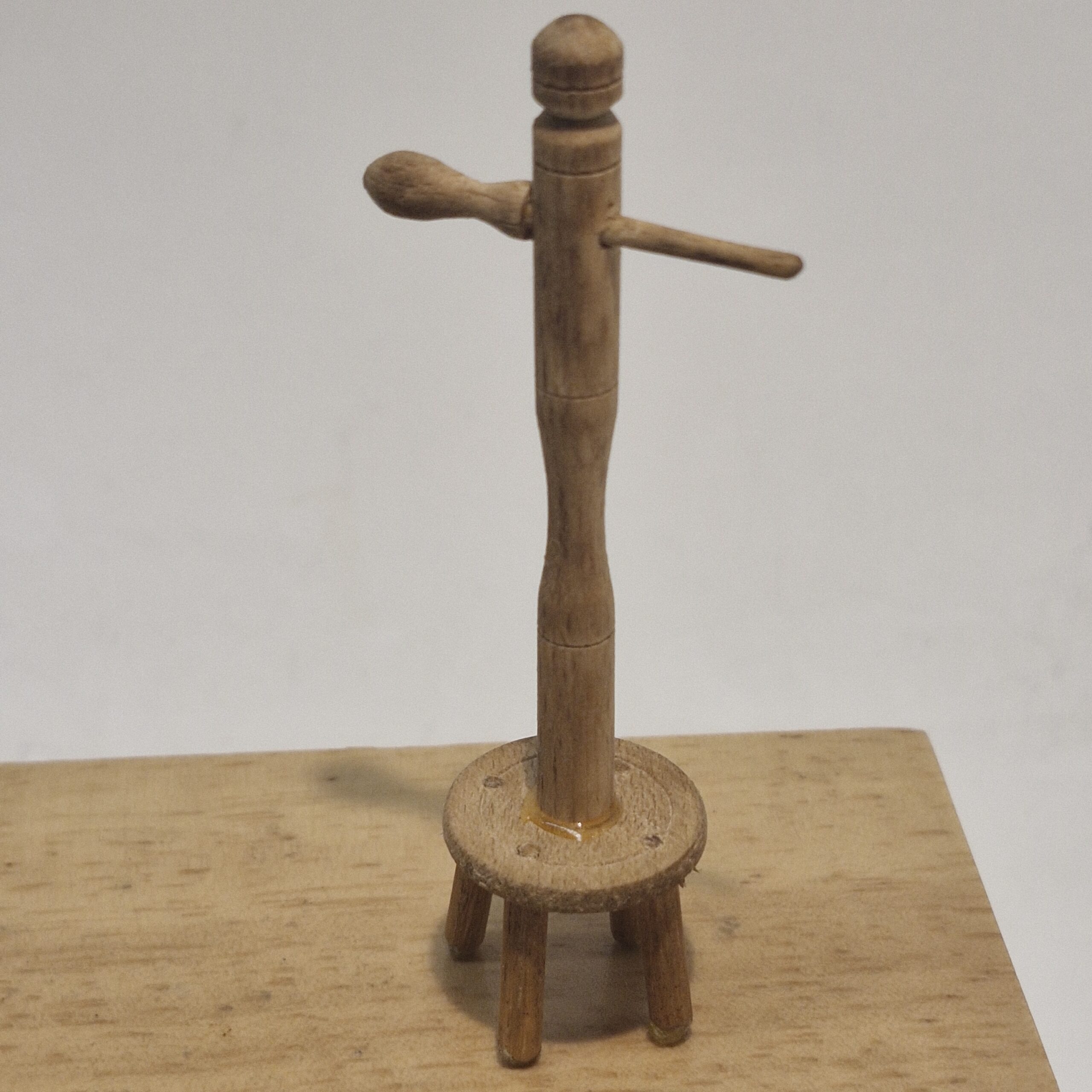 12th scale Dolls House Miniature Washing Dolly and board RC21