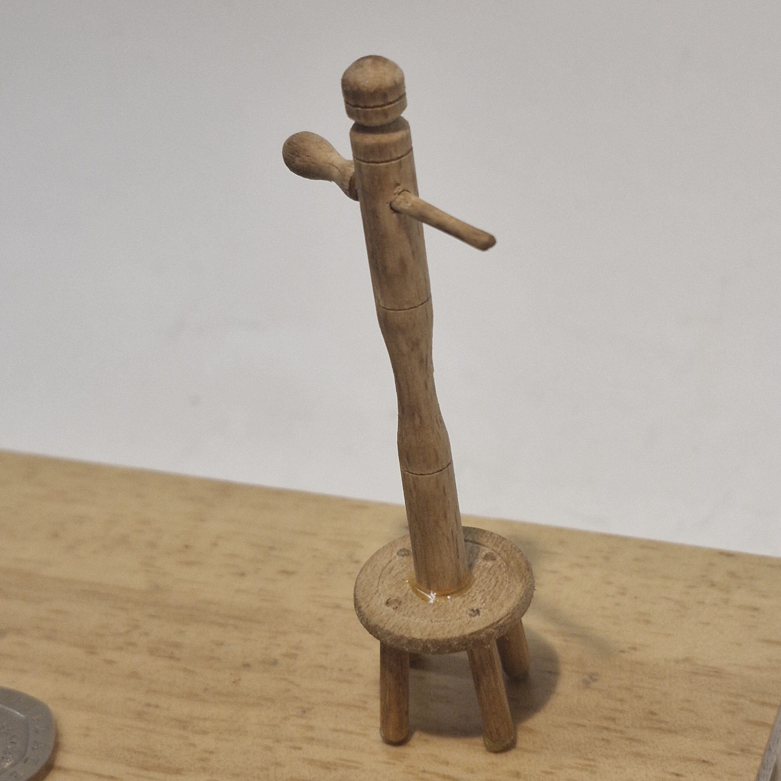 12th scale Dolls House Miniature Washing Dolly and board RC21