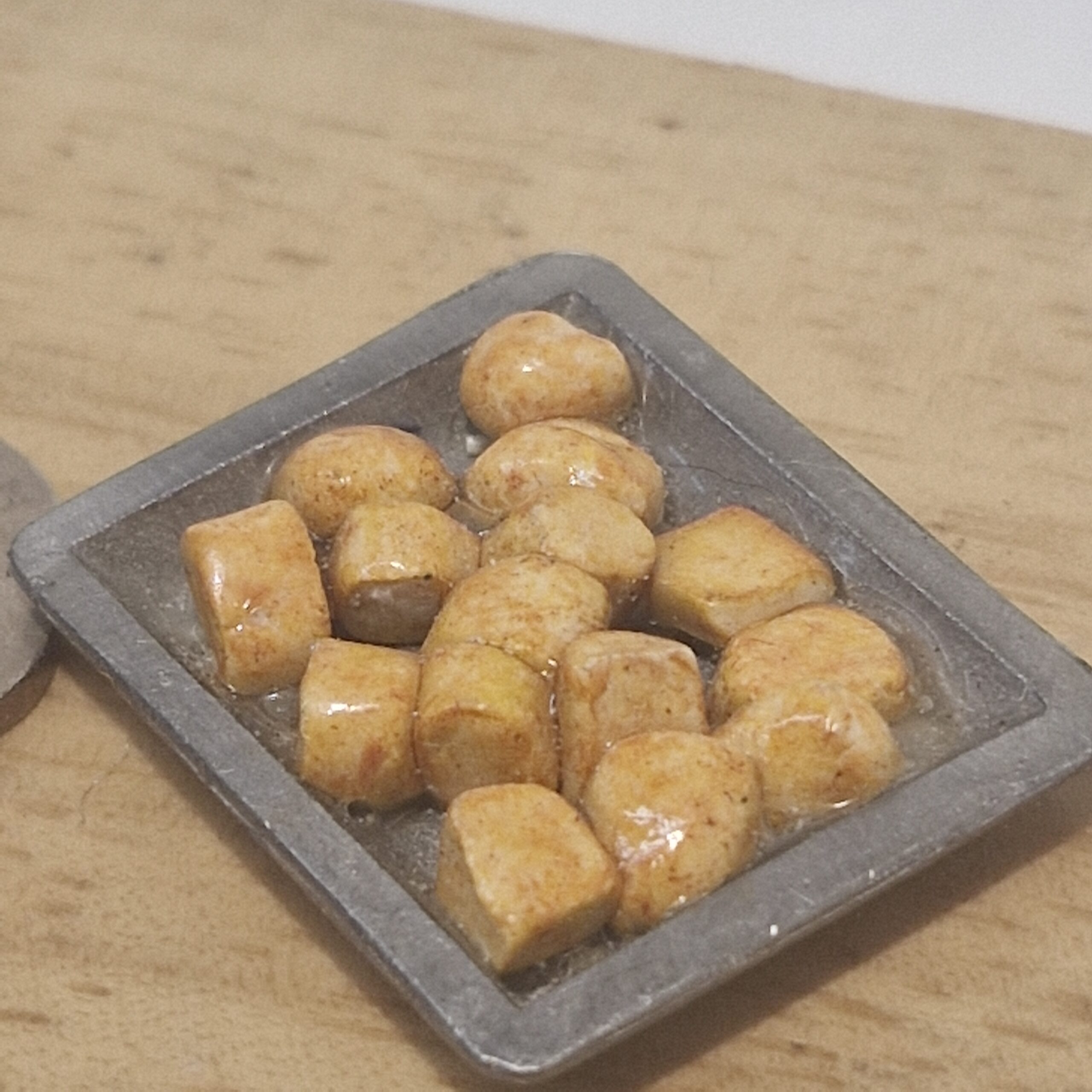 12th scale Dolls House Miniature Roast Potatoes on Tray RD14