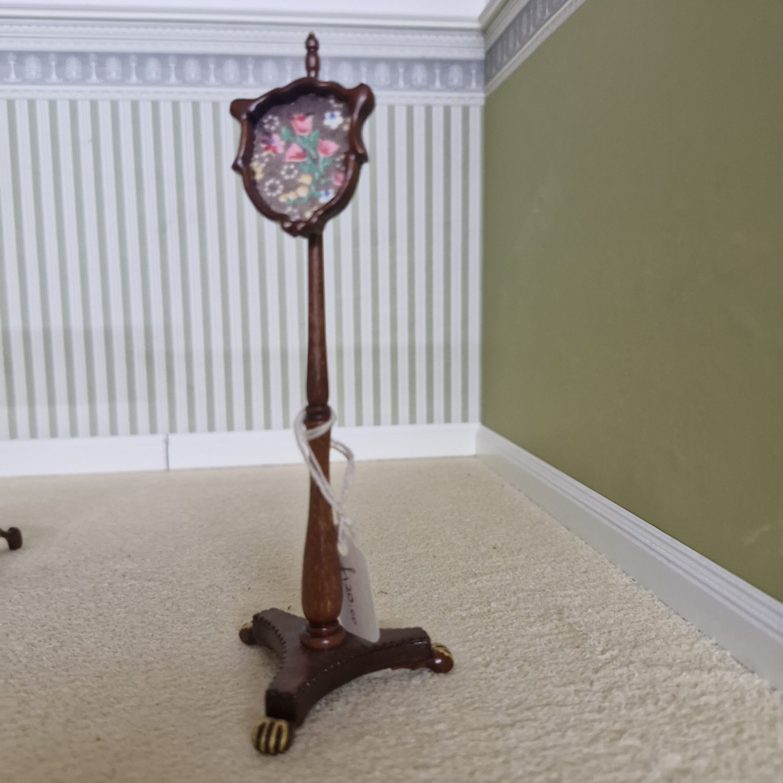 1:12th Scale, Dolls House, Furniture, Pole Screen Artisan made QU13a