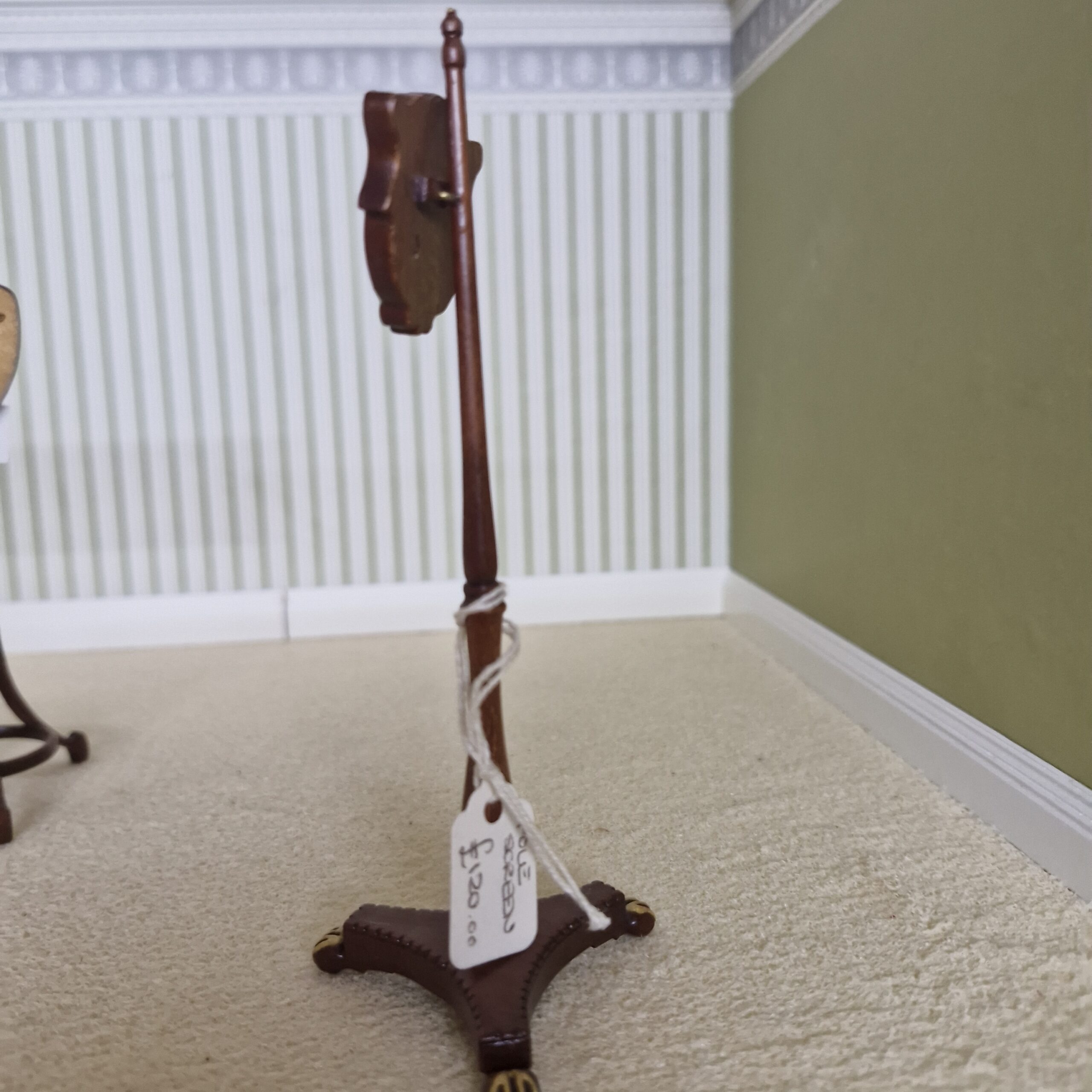 1:12th Scale, Dolls House, Furniture, Pole Screen Artisan made QU13a