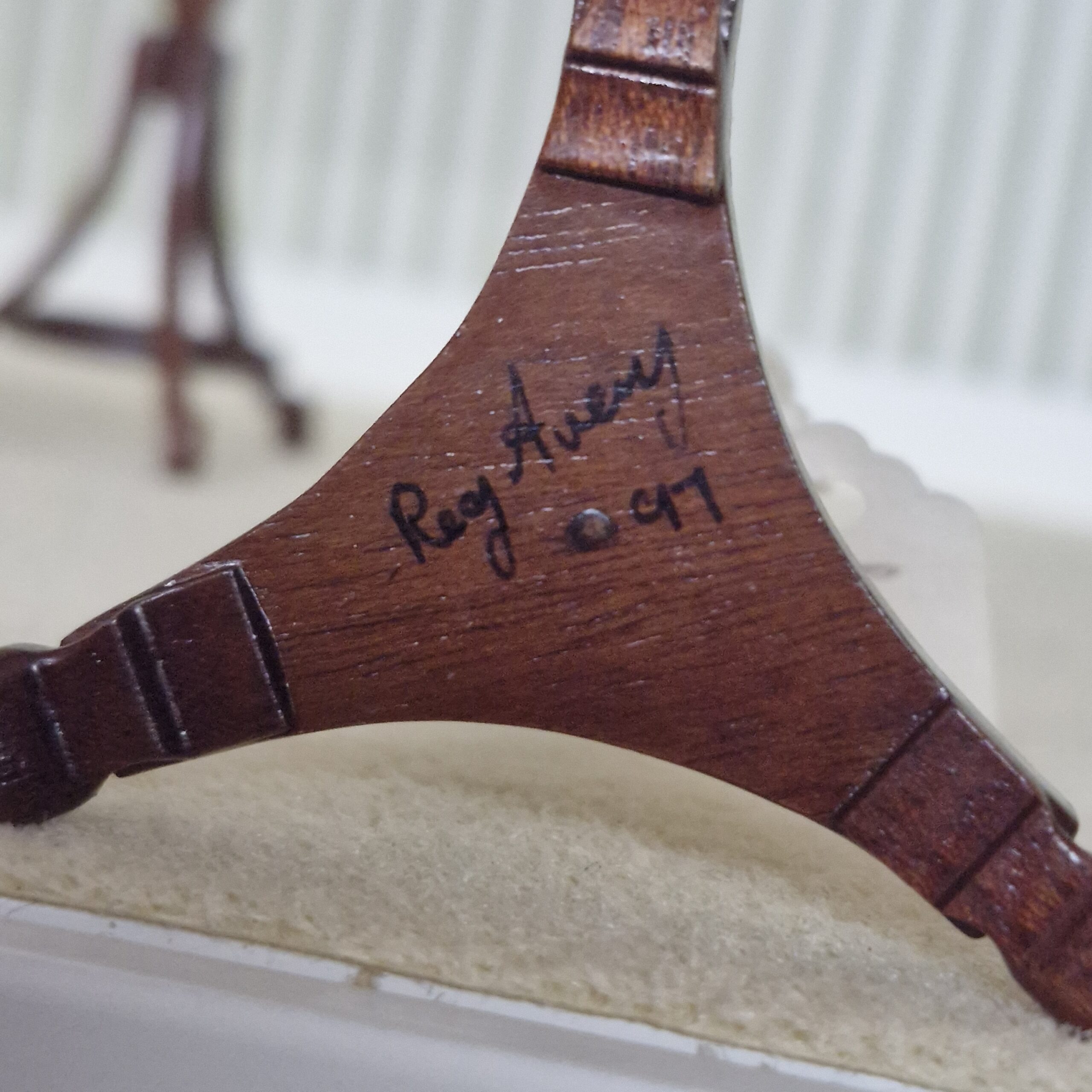 1:12th Scale, Dolls House, Furniture, Pole Screen Artisan made QU13a