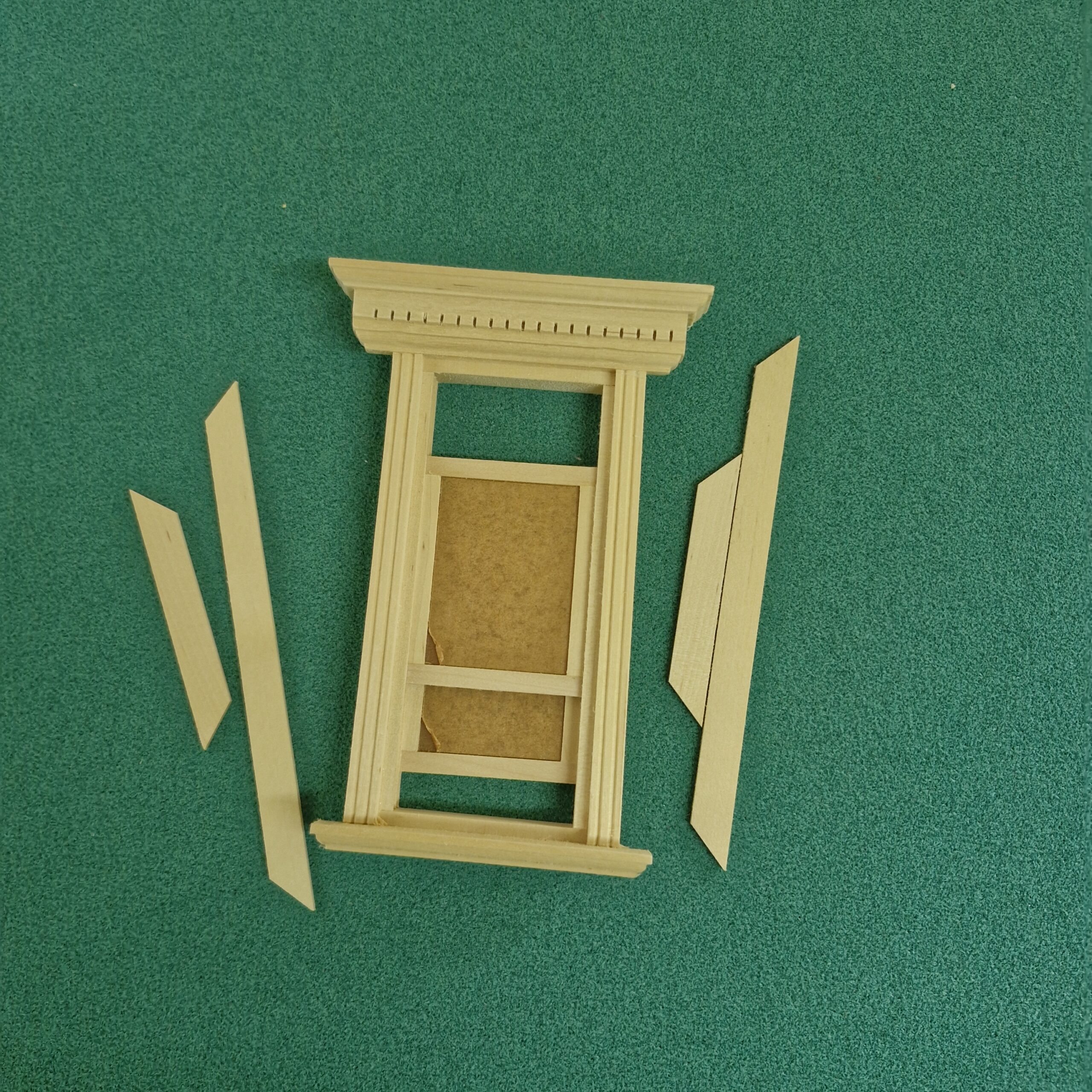 Dolls House 1:12 scale Working Sash Window BM11