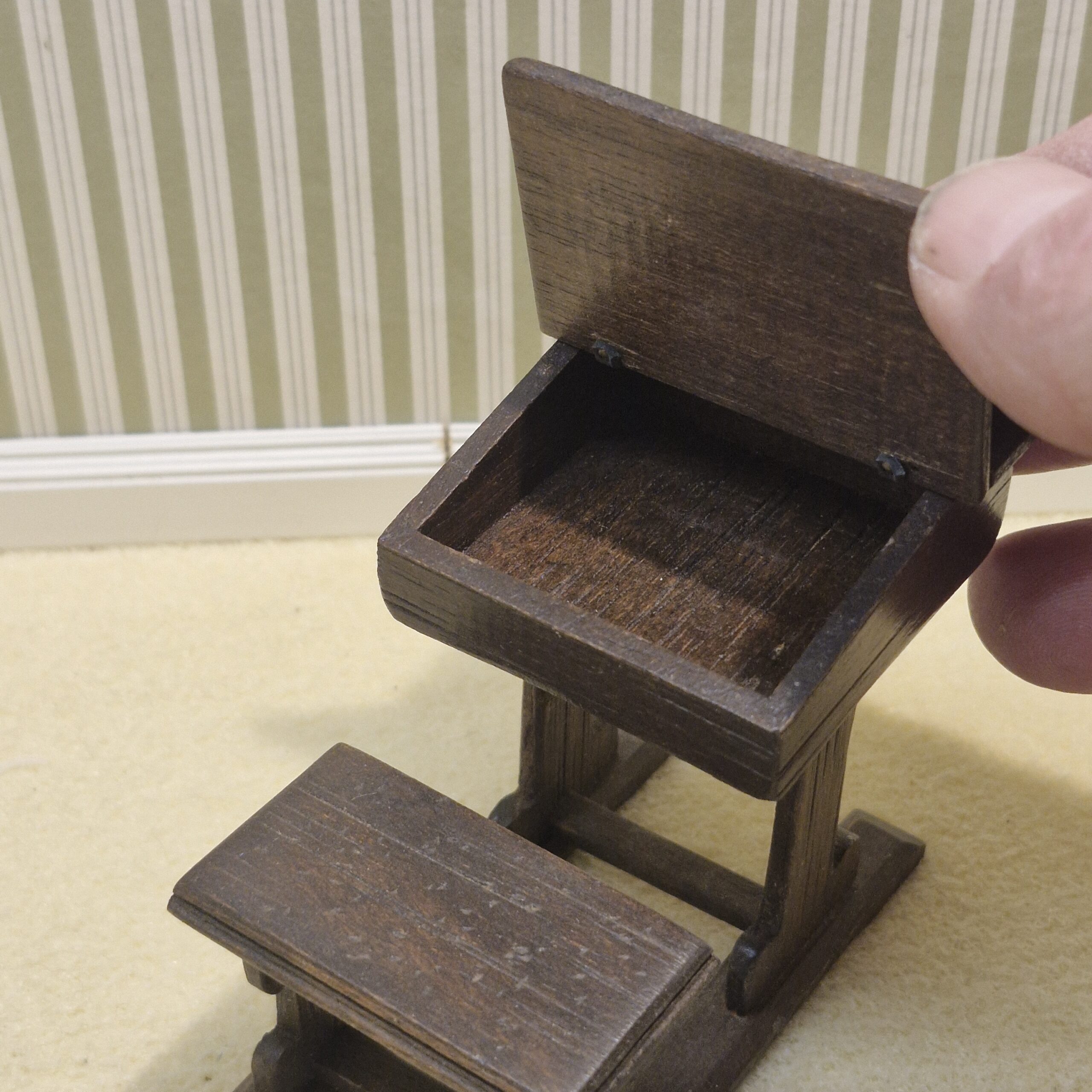 1/12th Scale Dolls House School Desk by Michael Mortimer British made Quality RE33