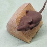 1/12th scale Doll House, Small Mouse on Cheese  British made   AHE28