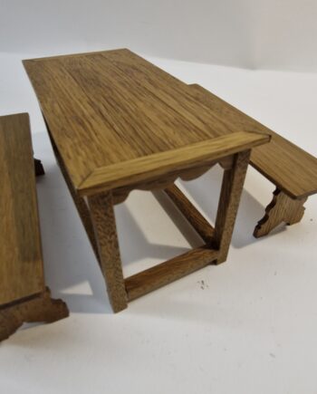 1/12th Scale Dolls House Oak Table with 2 Bench Seats  British made  RE93