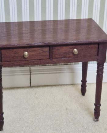 1/12th scale Doll House, Very Nice Side Table British made    CHE27