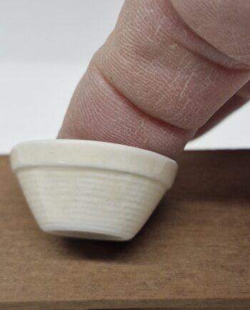 1/12 scale Dolls House  Mixing Bowl    D2216