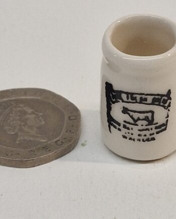 1/12th scale Doll House,    Bryton Ware Pottery   AHE16