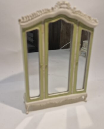 1:12th Dolls House Furniture, Triple Wardrobe   by JiaYi   FHE06