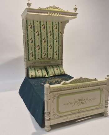 1:12th Dolls House Furniture, Tester Bed   by JiaYi   FHE05