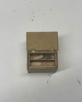 1:12th Scale Dolls House Furniture, Doug Wells- Cleaning Supplies Box DW09