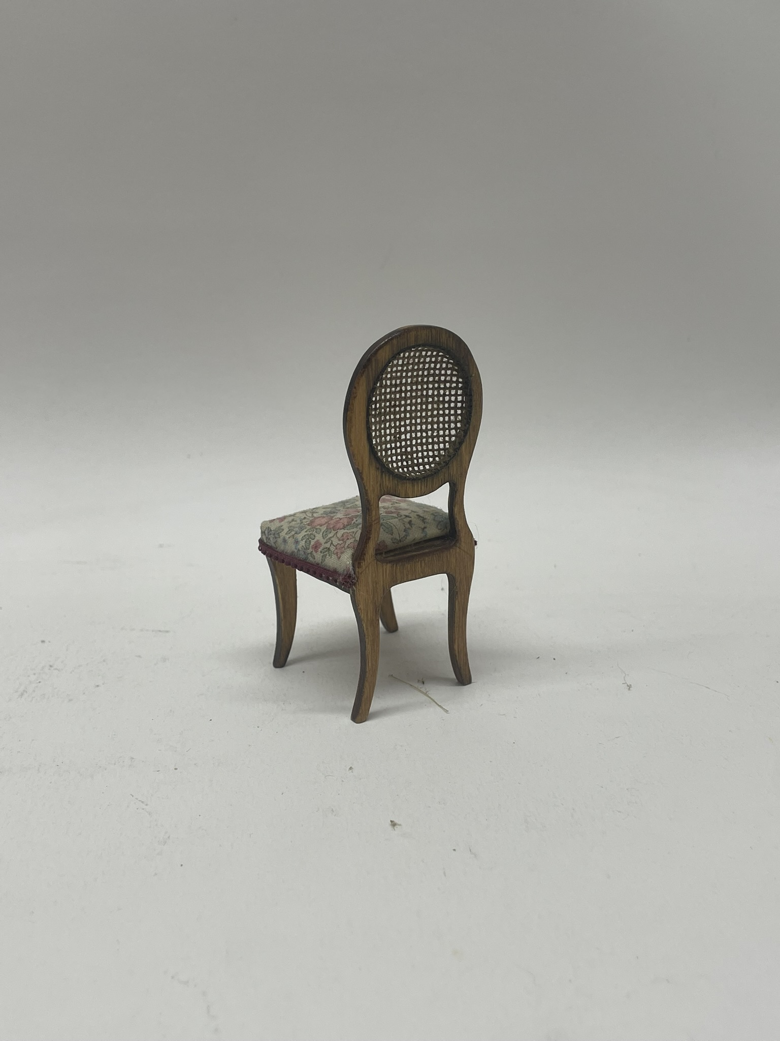 1:12th Scale Dolls House Furniture, Doug Wells- Chair DW13