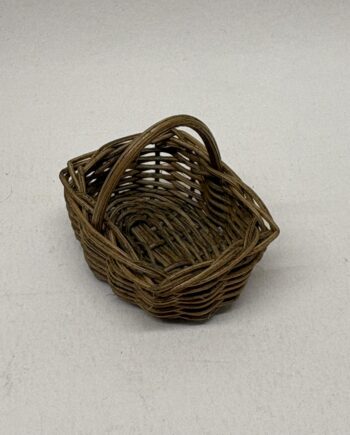 1:12th Scale Dolls House Accessories- Woven Basket, RF09