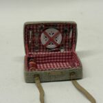 1:12th Scale Dolls House Accessories- Picnic Basket, RF17