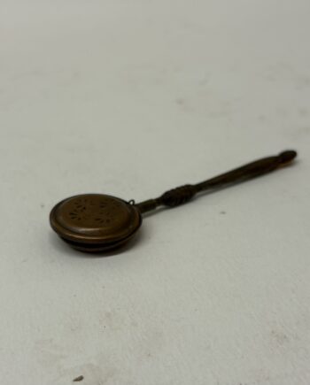 1/12th Scale, Dolls House Miniatures: Copper Bed Warmer, PF48