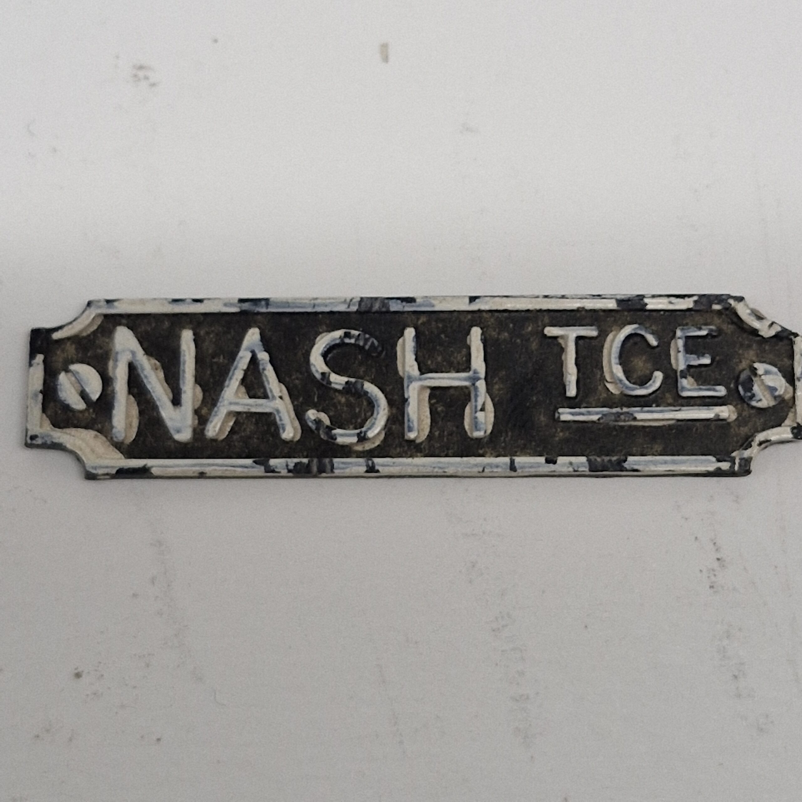1/12th scale Dolls House Ironworks: Nash Terrace Unpainted House Sign, IRRS04