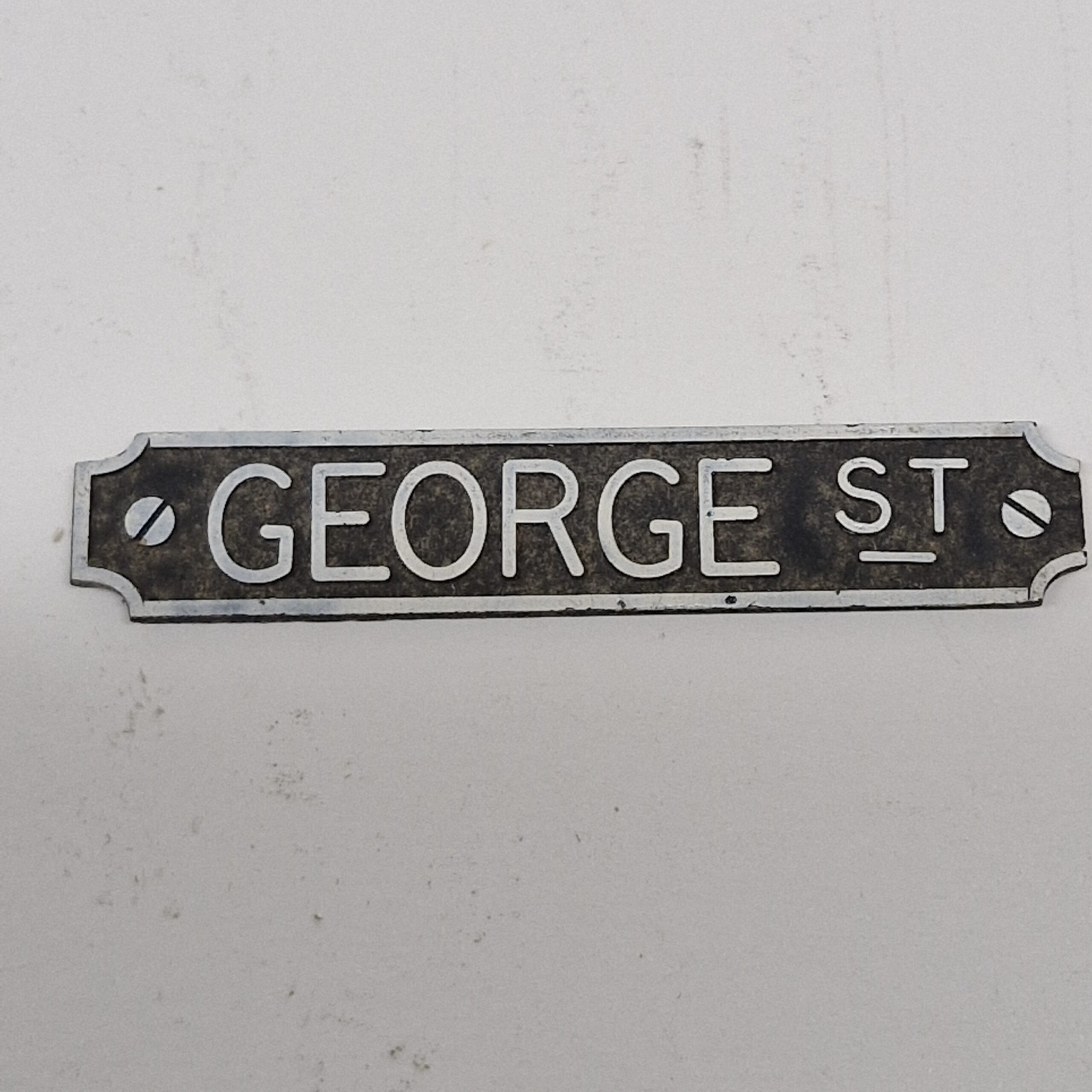 1/12th scale Dolls House Ironworks: George Street Unpainted House Sign, IRRS03