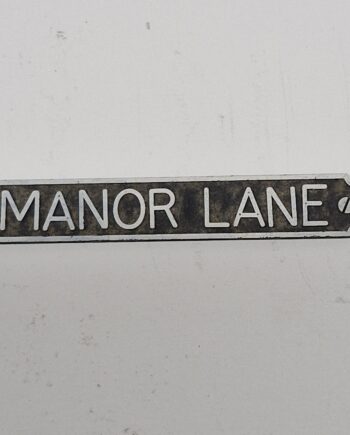 1/12th scale Dolls House Ironworks: Manor Lane Unpainted House Sign, IRRS07