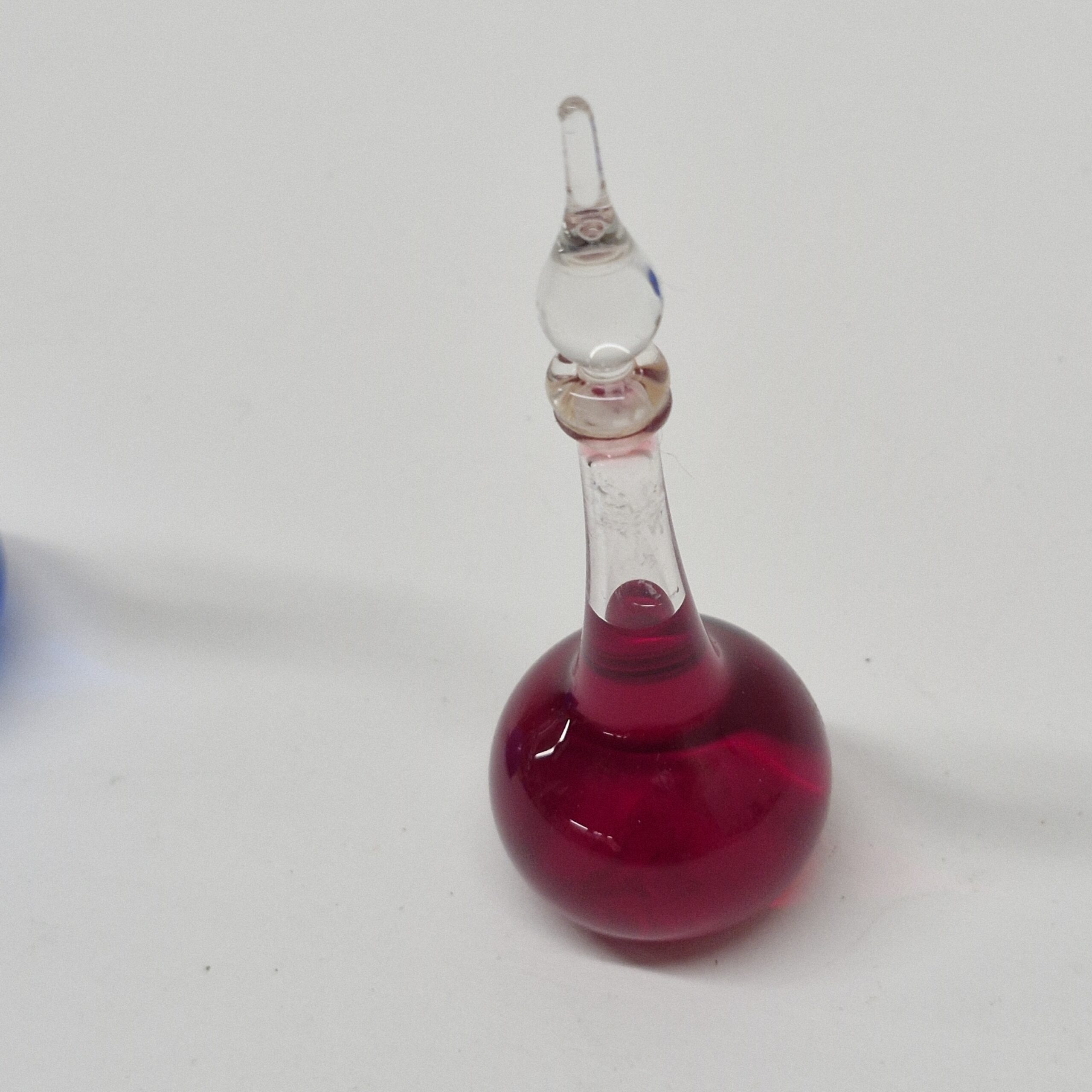 1:12th Scale Dolls House Miniatures, Vintage, Medicine, Chemist, Glass ware M40