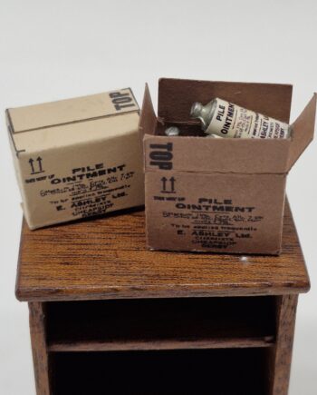 12th scale   2 boxes of cans    M48