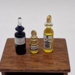 12th scale    Set of 3  Chemist Bottles      T33