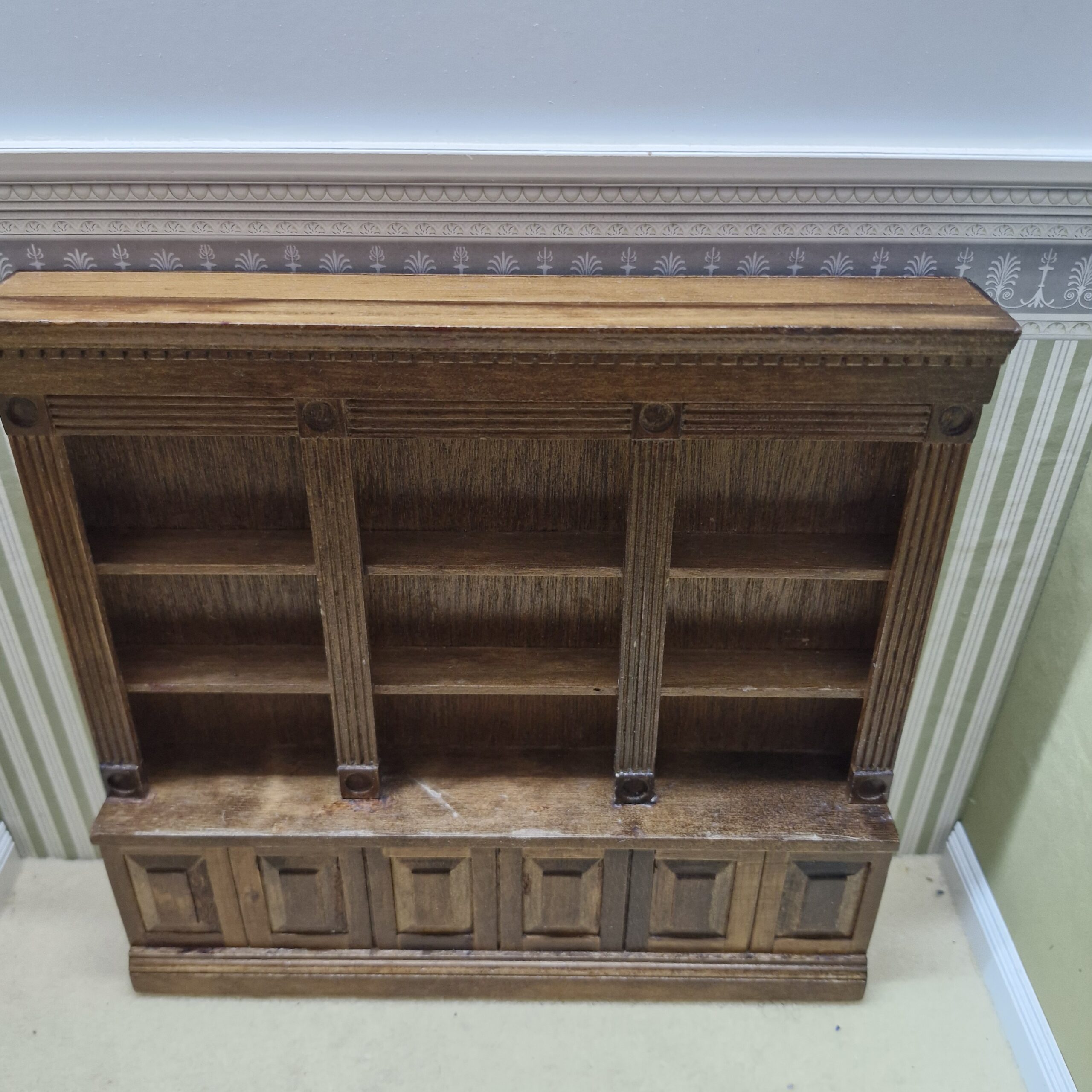 Dark Wood Bookcase or Shop Shelving unit. CHE50