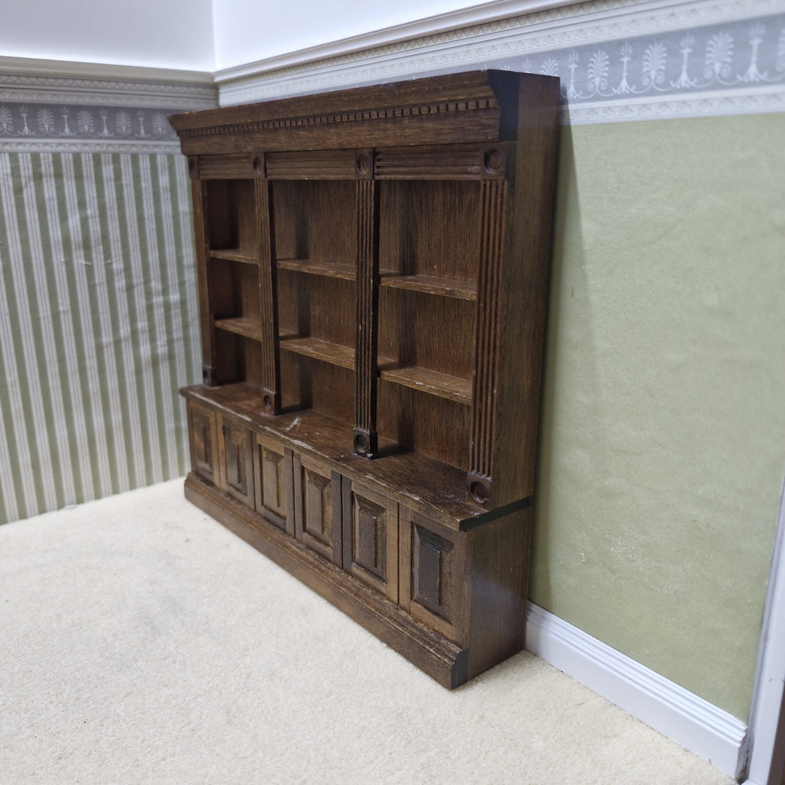 Dark Wood Bookcase or Shop Shelving unit. CHE50