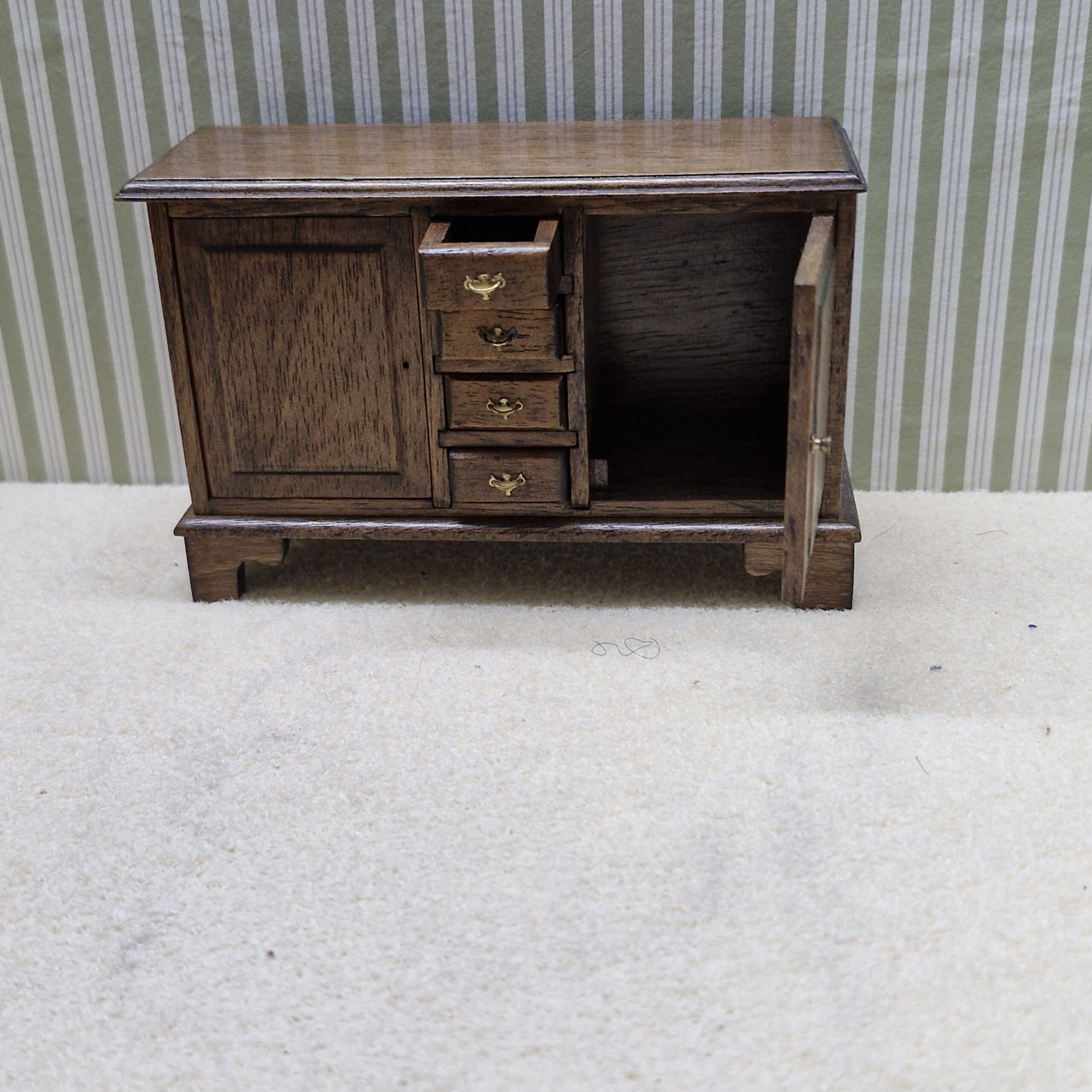 1/12th Scale Dolls House Dark Wood Side Cabinet Artisan Made CHE55
