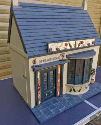 12th scale Preowned  Vintage  Bow Window Shop HNS03