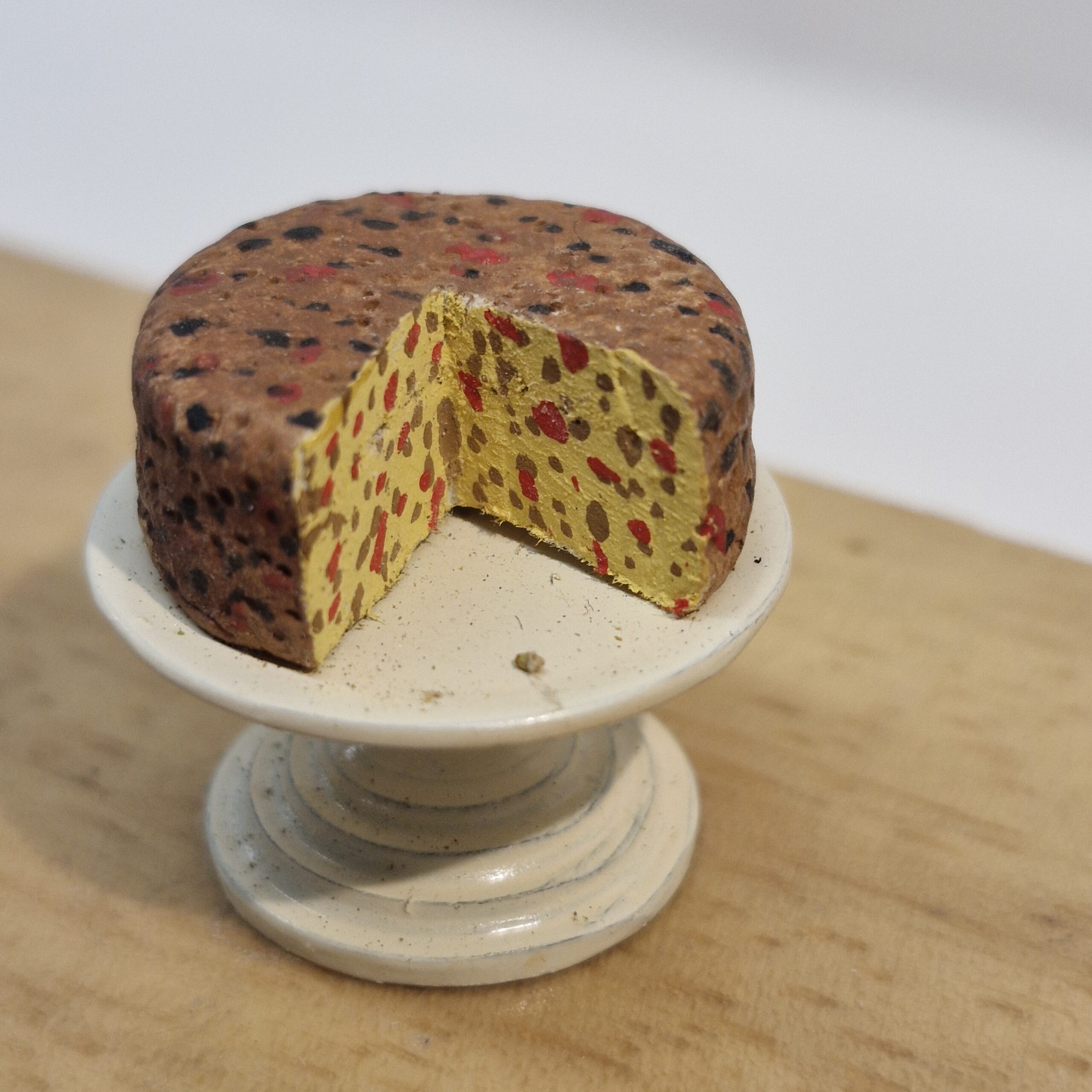 1/12th Scale Dolls House Miniature Fruit Cake on Stand TG34
