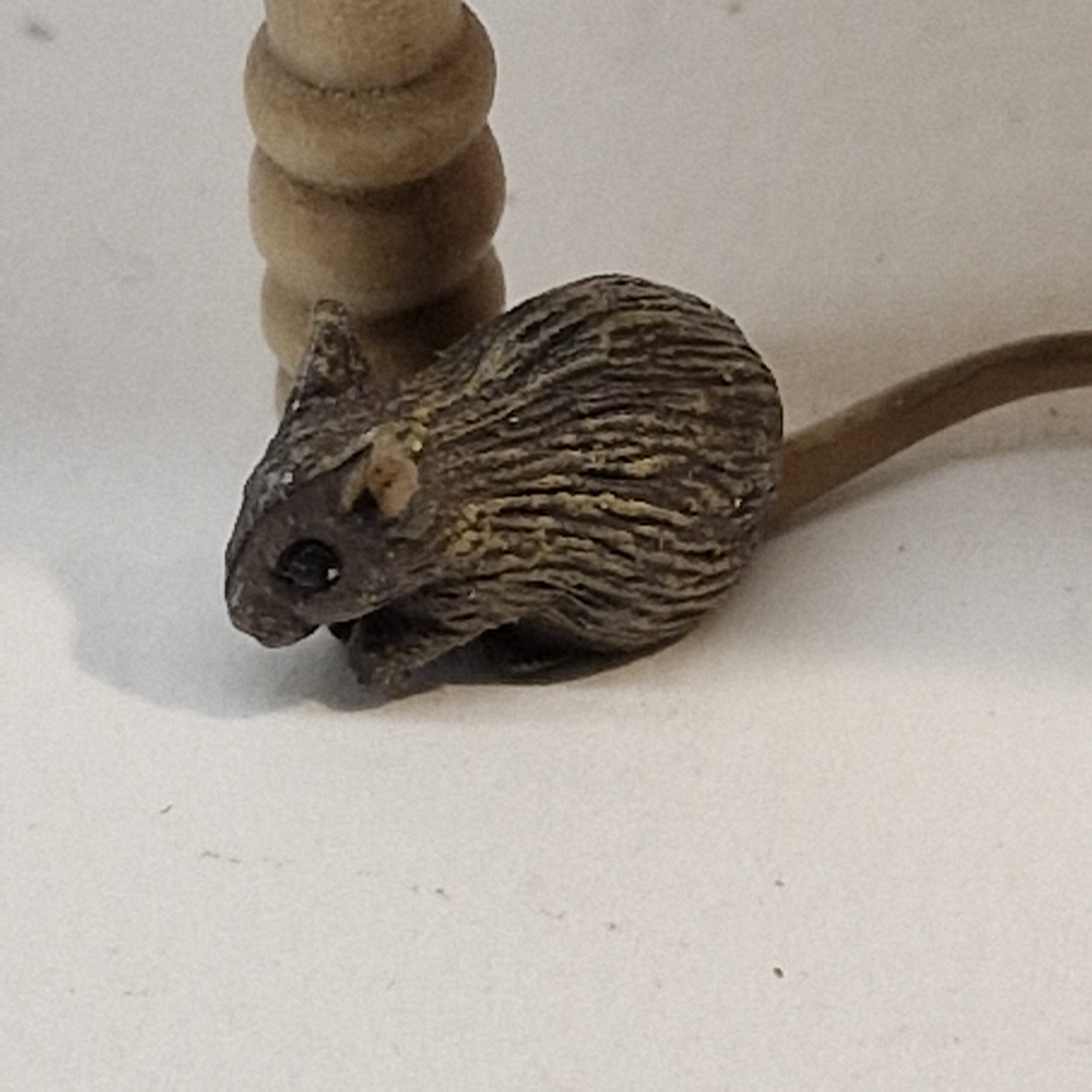 1/12th Scale Dolls House Miniature Rat TG38