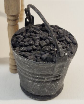 1/12th Scale Dolls House Miniature   Bucket of Coal      TG39