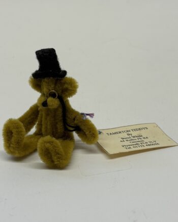 1:12th Dolls House Teddy Bear, Tamerton Teddy's by Beryl White, TE04