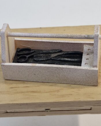 12th scale Dolls House Miniature Wooden Tool Box   RC33
