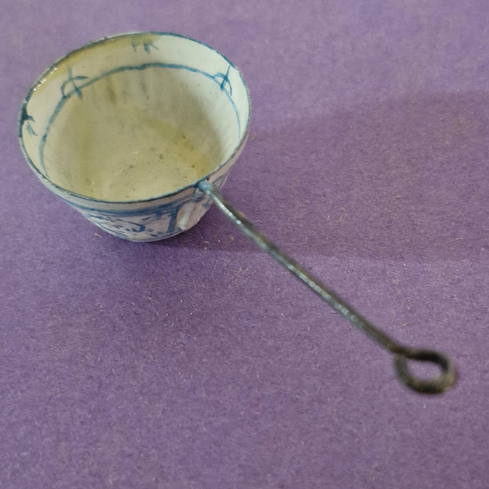 1:12th scale Dolls House Water Pail Hand Painted Rare VEF24